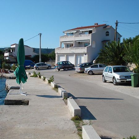 Apartments Mirko Vinišće Eksteriør billede