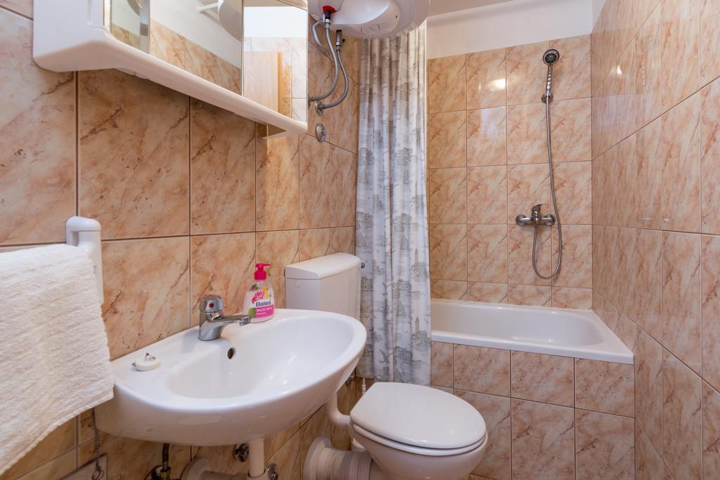 Apartments Mirko Vinišće Værelse billede